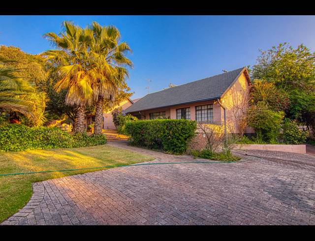 4 BEDROOM FREEHOLD SOLD IN BRYANSTON